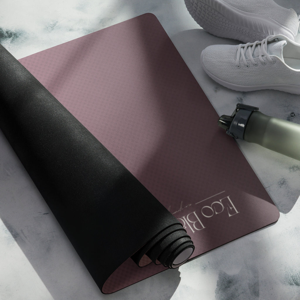 Yoga mat with rolled edge and mauve textured grip surface