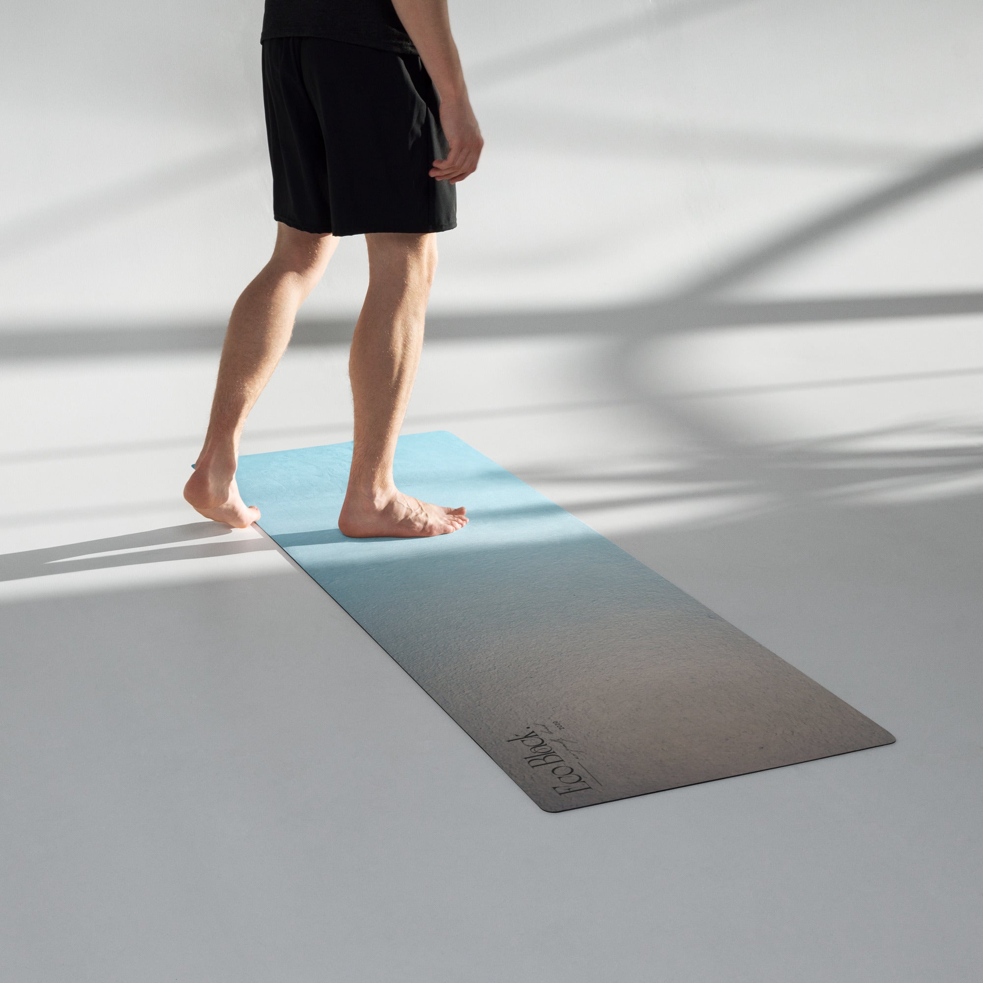 Azure Calm Natural Rubber Yoga Mat | Non-Toxic & Eco-Friendly | Eco Black